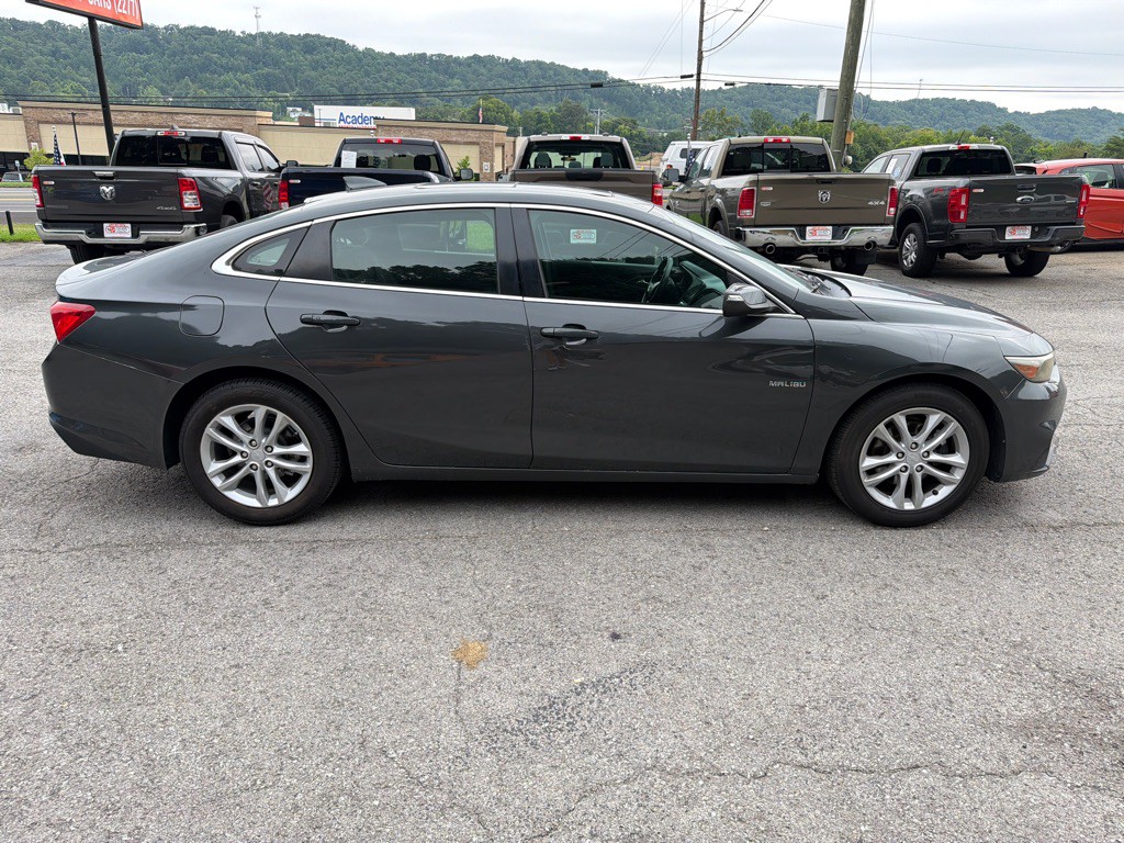2018 Chevrolet Malibu Image 8