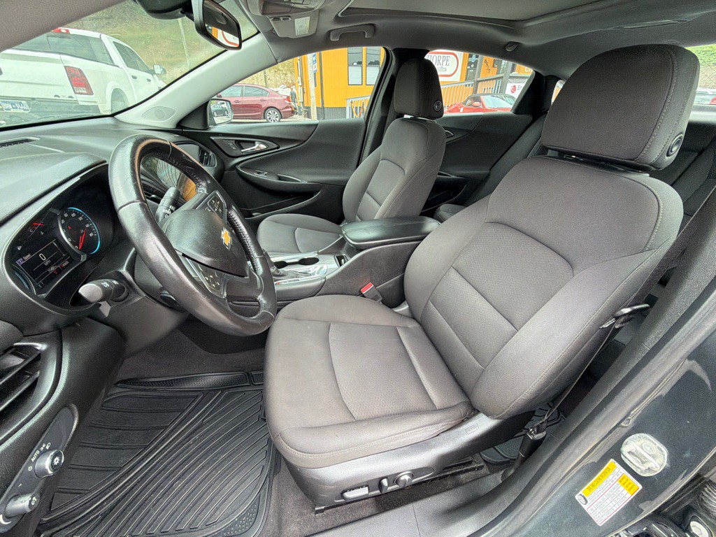 2018 Chevrolet Malibu Image 21