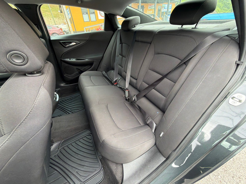 2018 Chevrolet Malibu Image 22