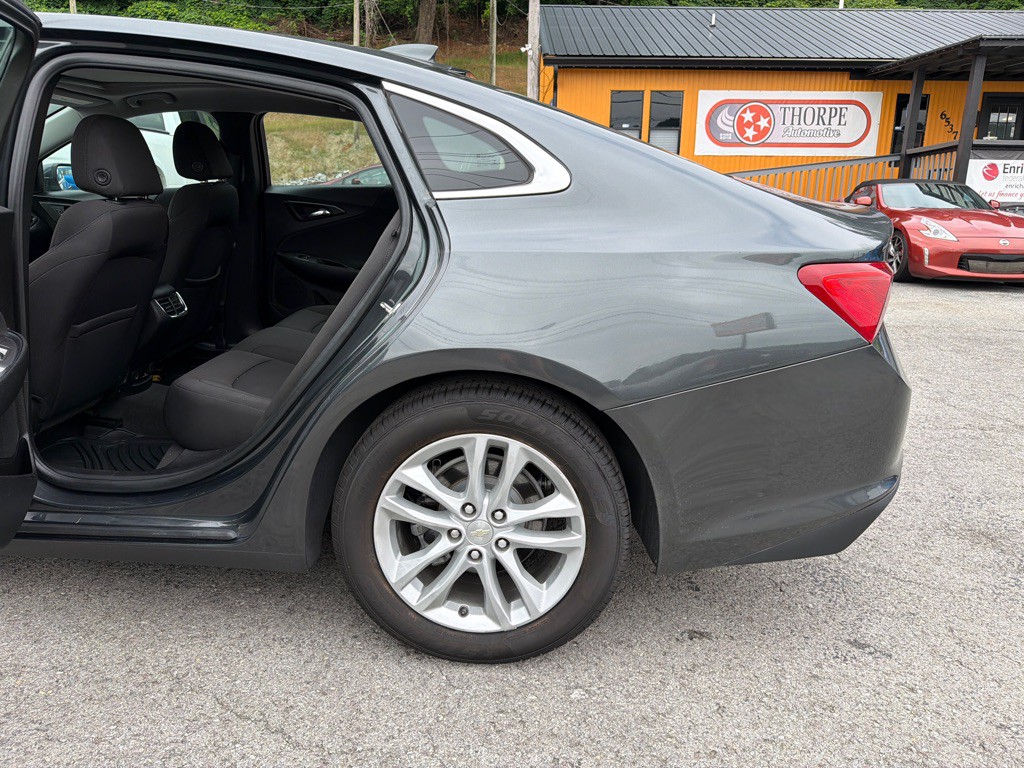 2018 Chevrolet Malibu Image 24