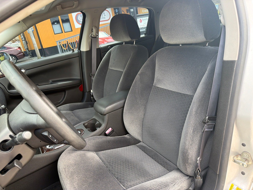 2016 Chevrolet Impala Image 11
