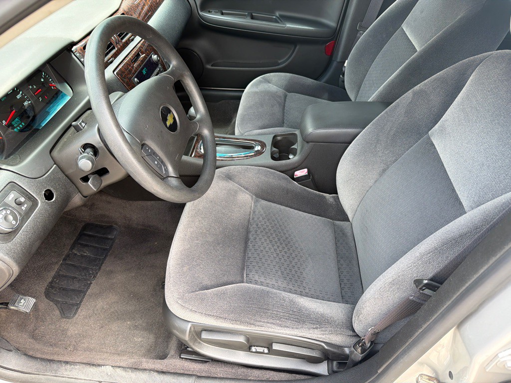 2016 Chevrolet Impala Image 12