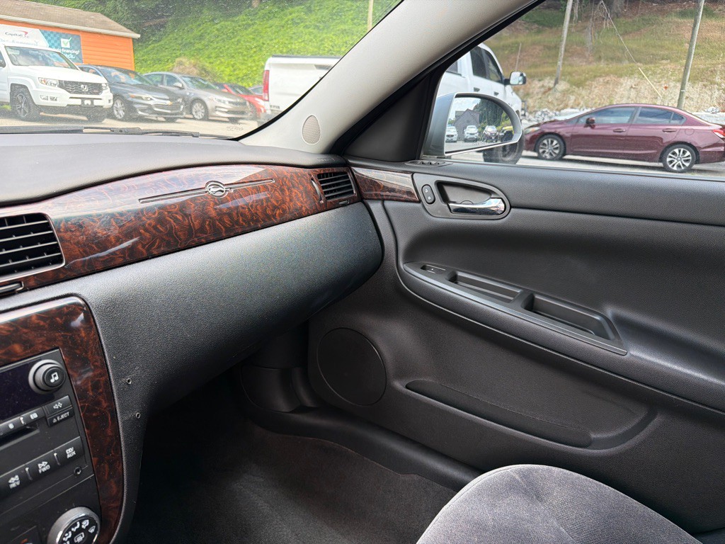 2016 Chevrolet Impala Image 18