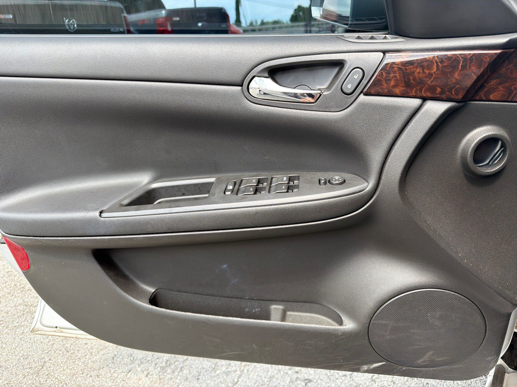 2016 Chevrolet Impala Image 19