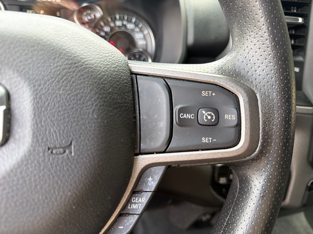 2023 RAM 1500 Image 17