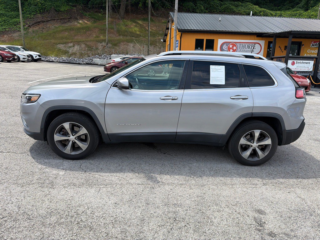 2019 Jeep Cherokee Image 4