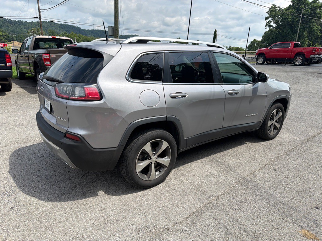 2019 Jeep Cherokee Image 7