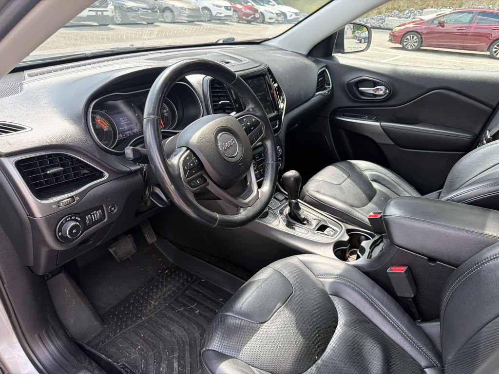 2019 Jeep Cherokee Image 10