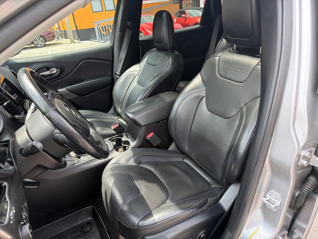 2019 Jeep Cherokee Image 11