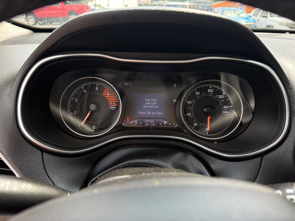 2019 Jeep Cherokee Image 14