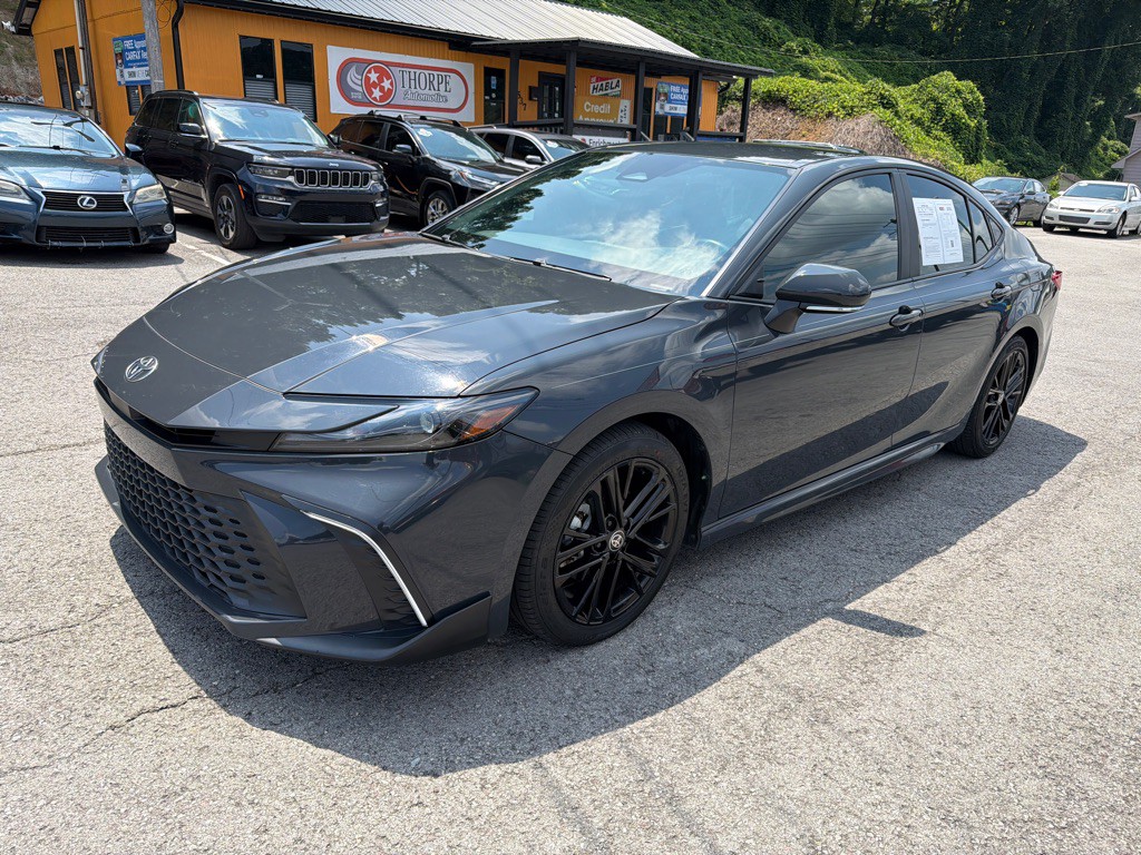 2025 Toyota Camry Image 3