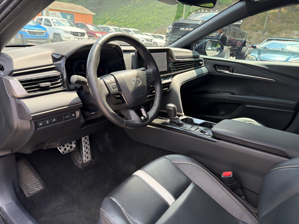 2025 Toyota Camry Image 10