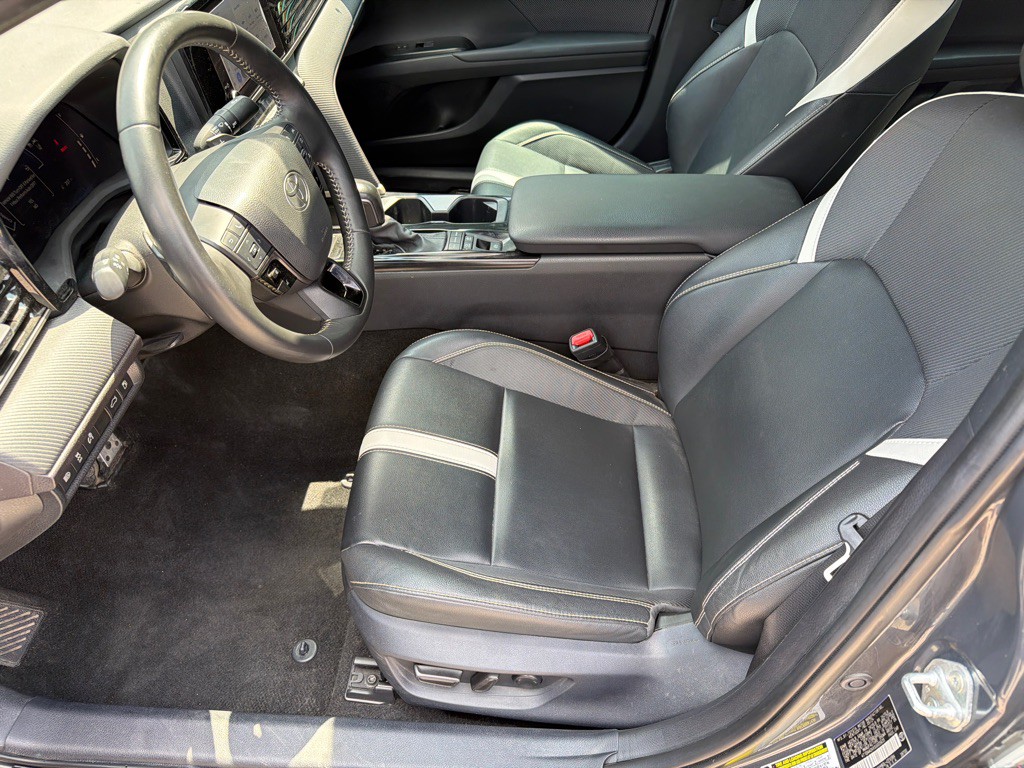2025 Toyota Camry Image 12
