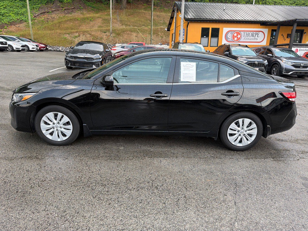 2025 Nissan Sentra Image 4