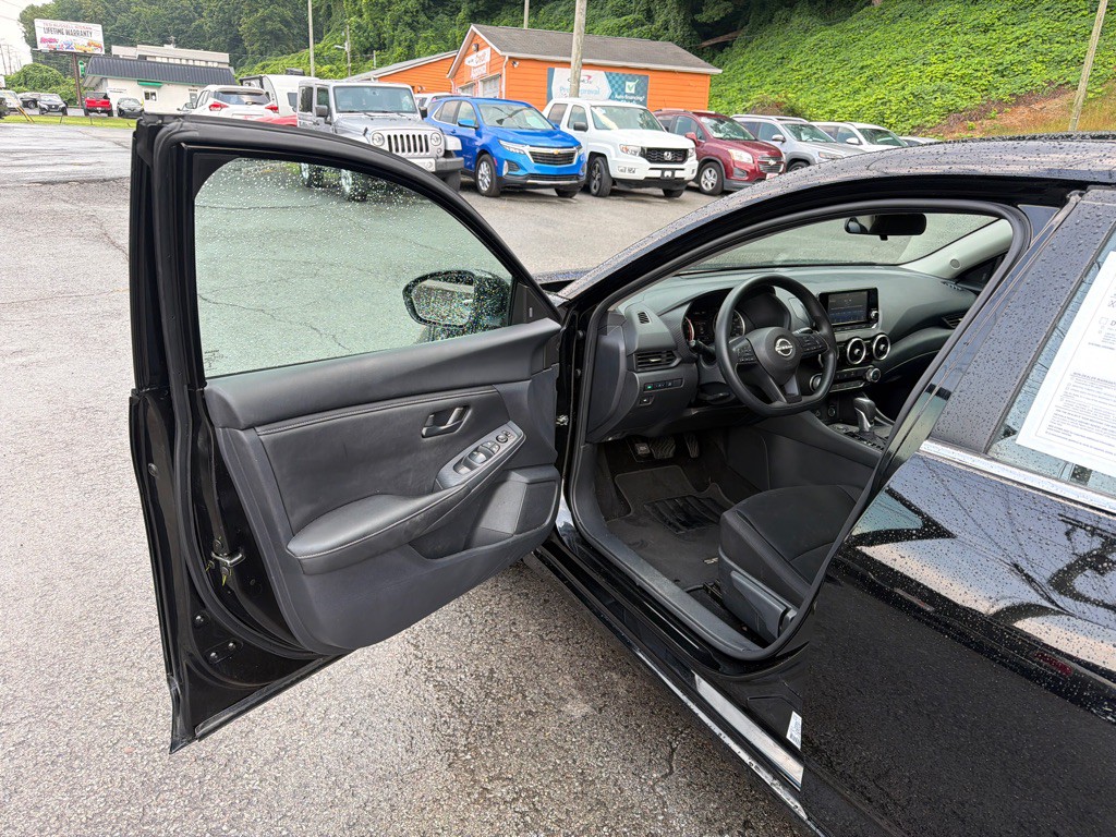 2025 Nissan Sentra Image 9