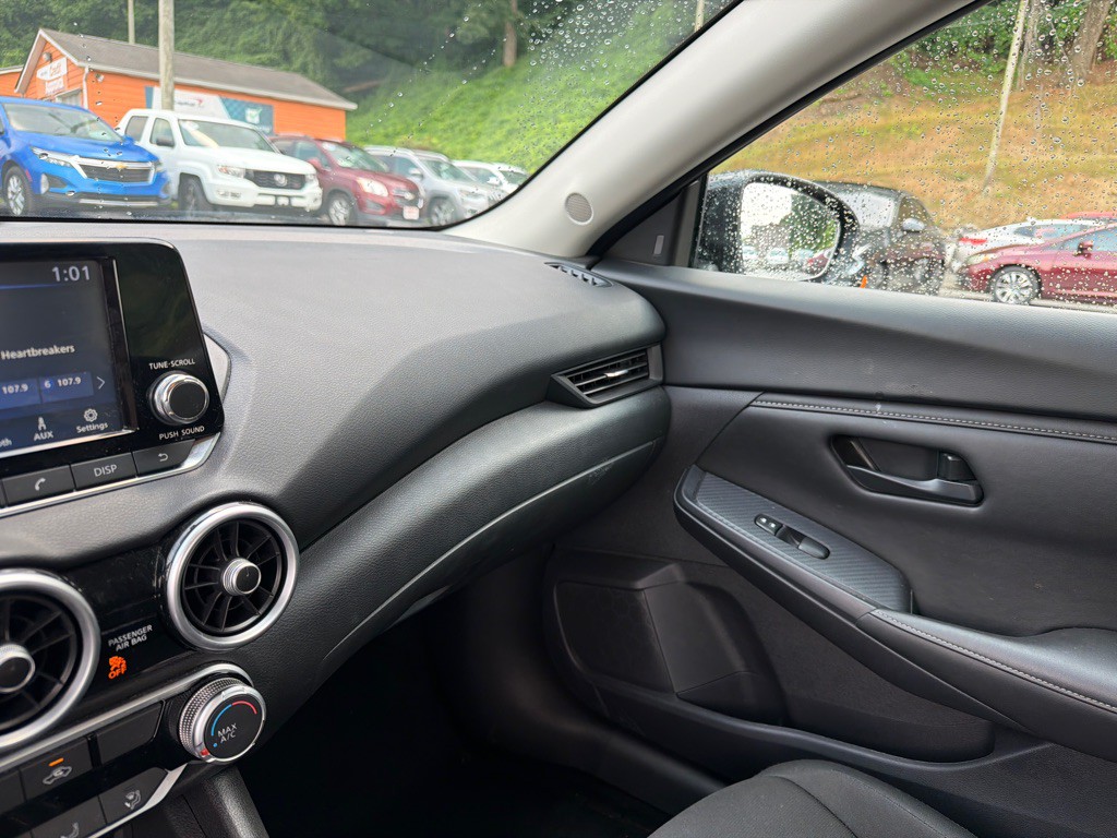 2025 Nissan Sentra Image 18