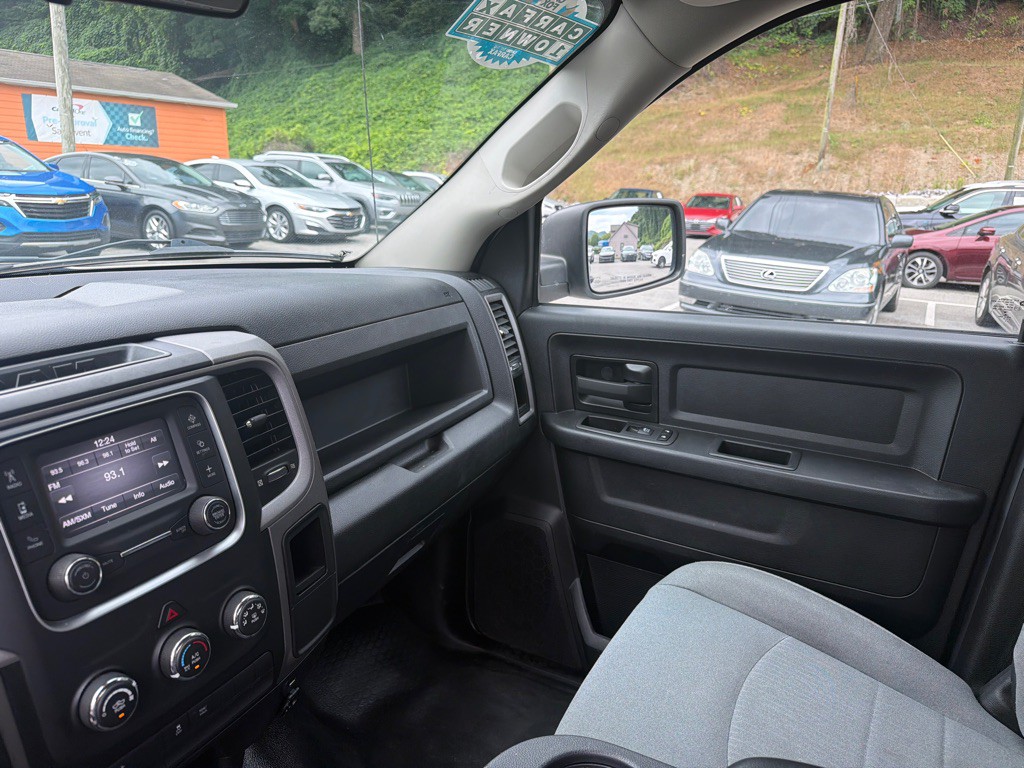 2021 RAM 1500 Image 17