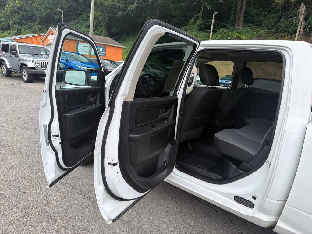 2021 RAM 1500 Image 19