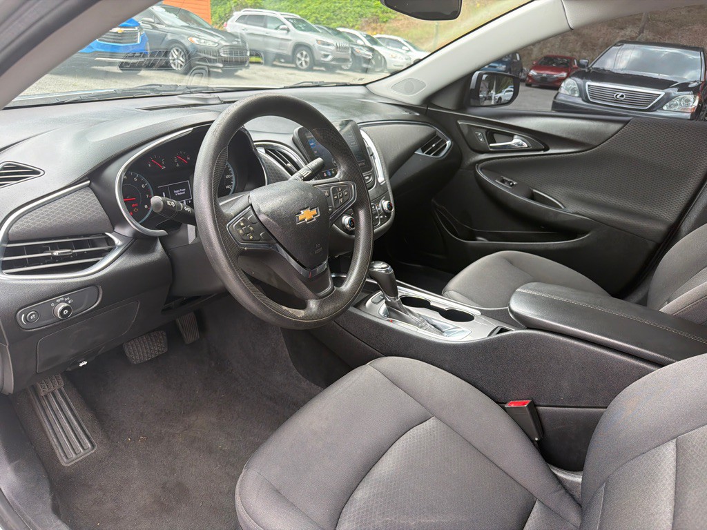 2020 Chevrolet Malibu Image 10