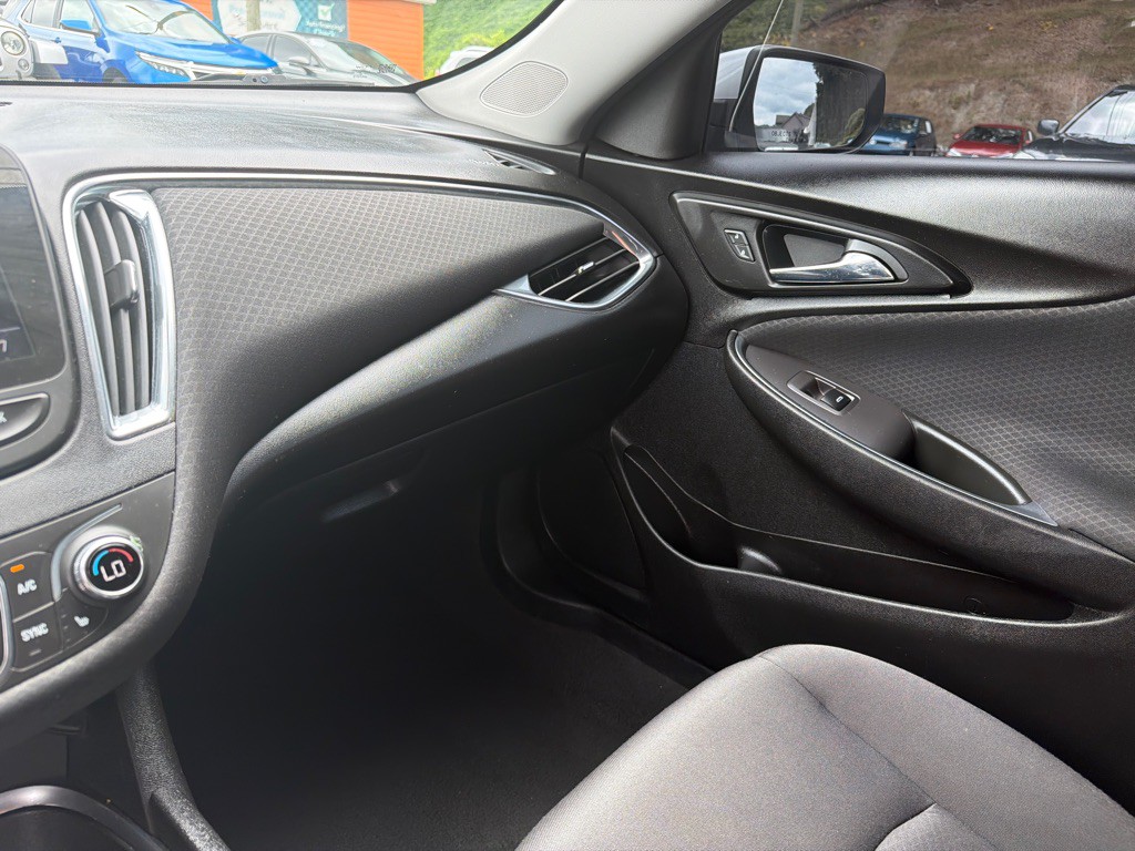 2020 Chevrolet Malibu Image 16