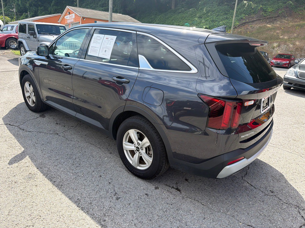 2026 Kia Sorento Image 5