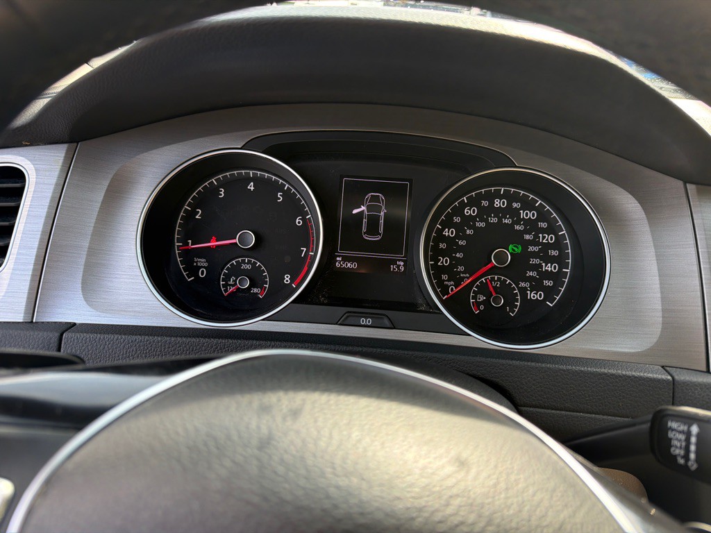 2016 Volkswagen Golf Image 14