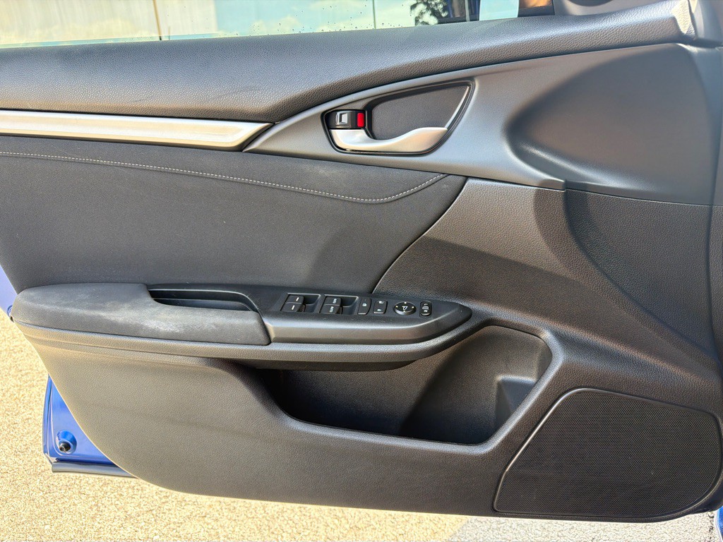 2019 Honda Civic Image 17