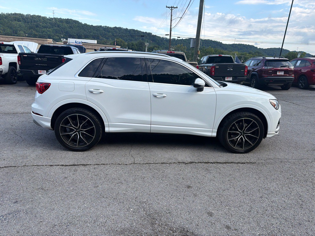 2020 Audi Q3 Image 8