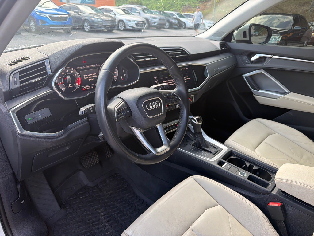 2020 Audi Q3 Image 10
