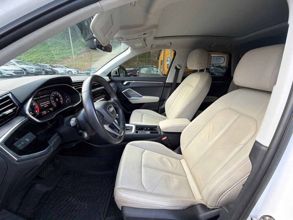 2020 Audi Q3 Image 12