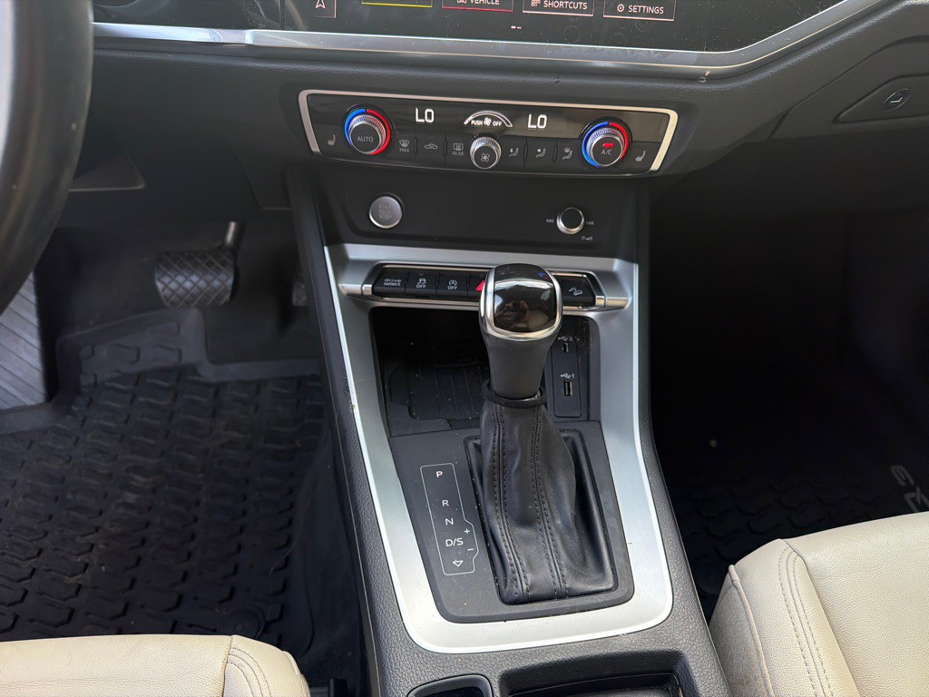 2020 Audi Q3 Image 17