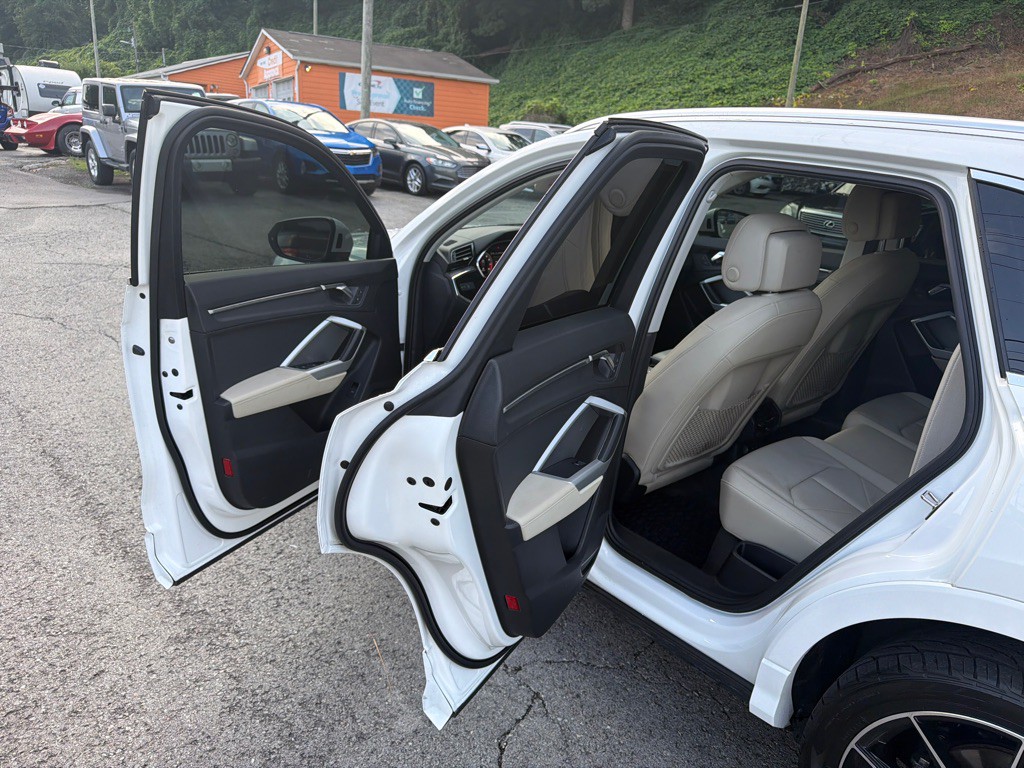 2020 Audi Q3 Image 21