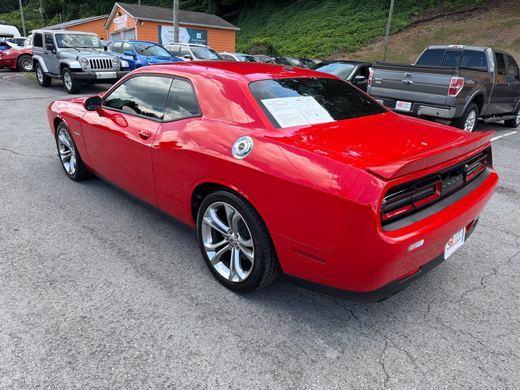2022 Dodge Challenger Image 5