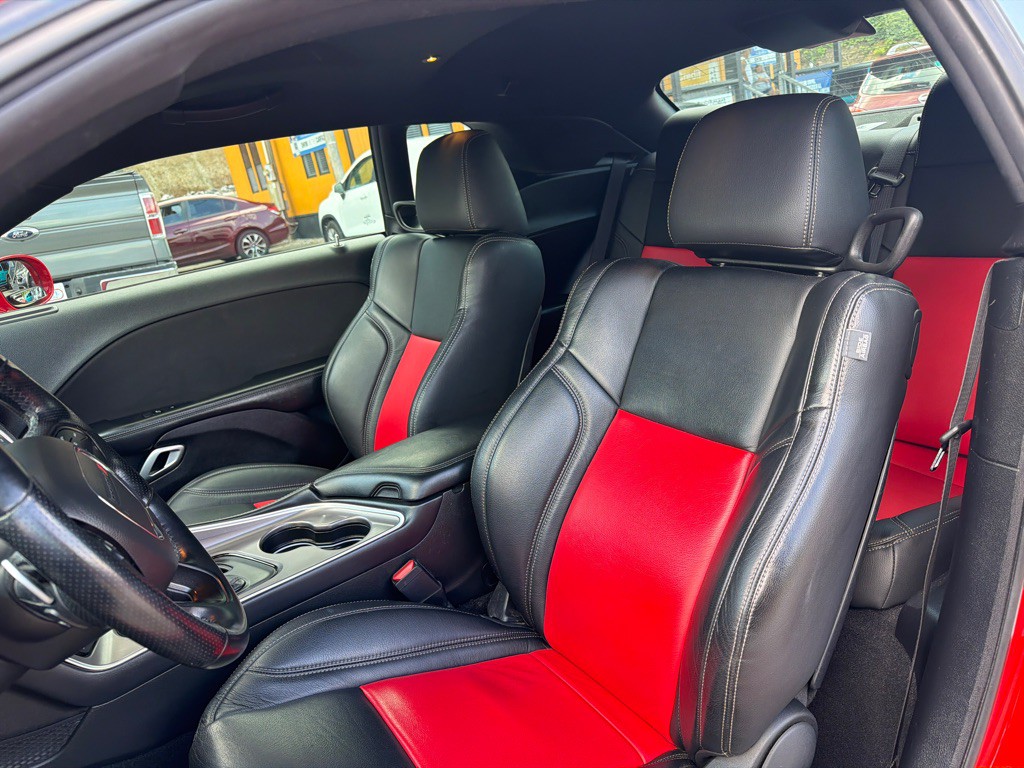 2022 Dodge Challenger Image 11