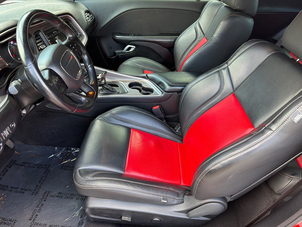 2022 Dodge Challenger Image 12