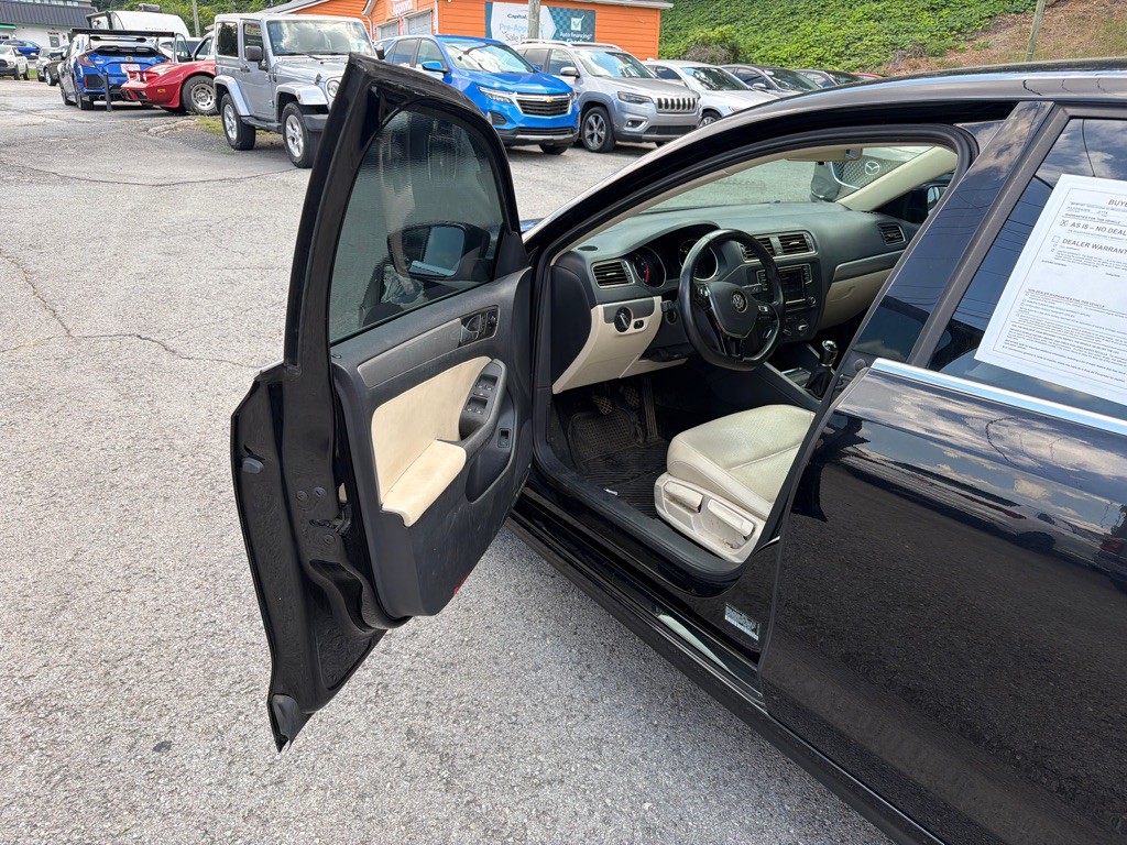 2017 Volkswagen Jetta Image 9