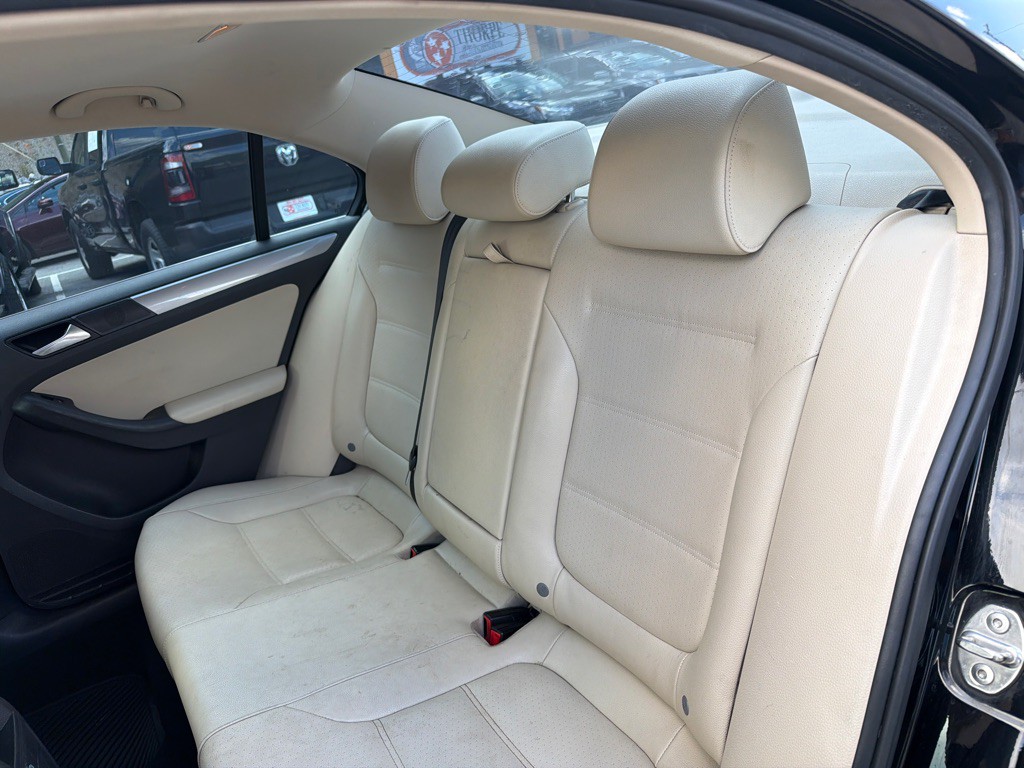 2017 Volkswagen Jetta Image 19