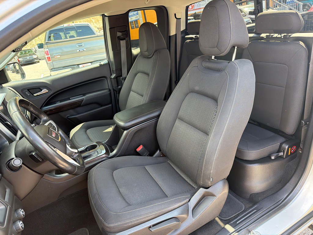 2017 GMC Canyon Image 11