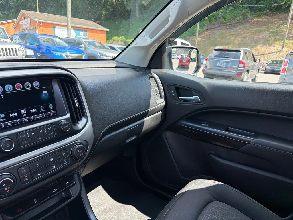 2017 GMC Canyon Image 18