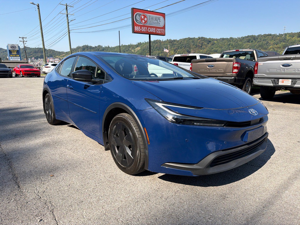 2025 Toyota Prius Image 1