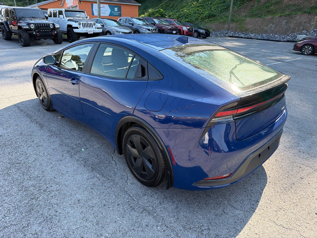 2025 Toyota Prius Image 5