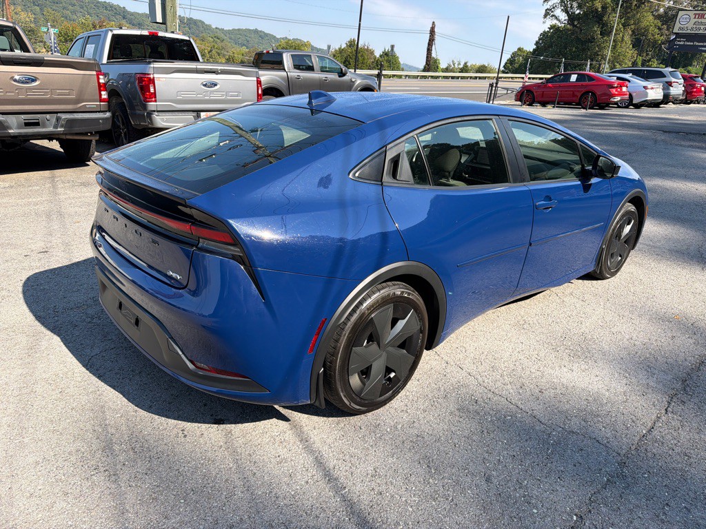 2025 Toyota Prius Image 7