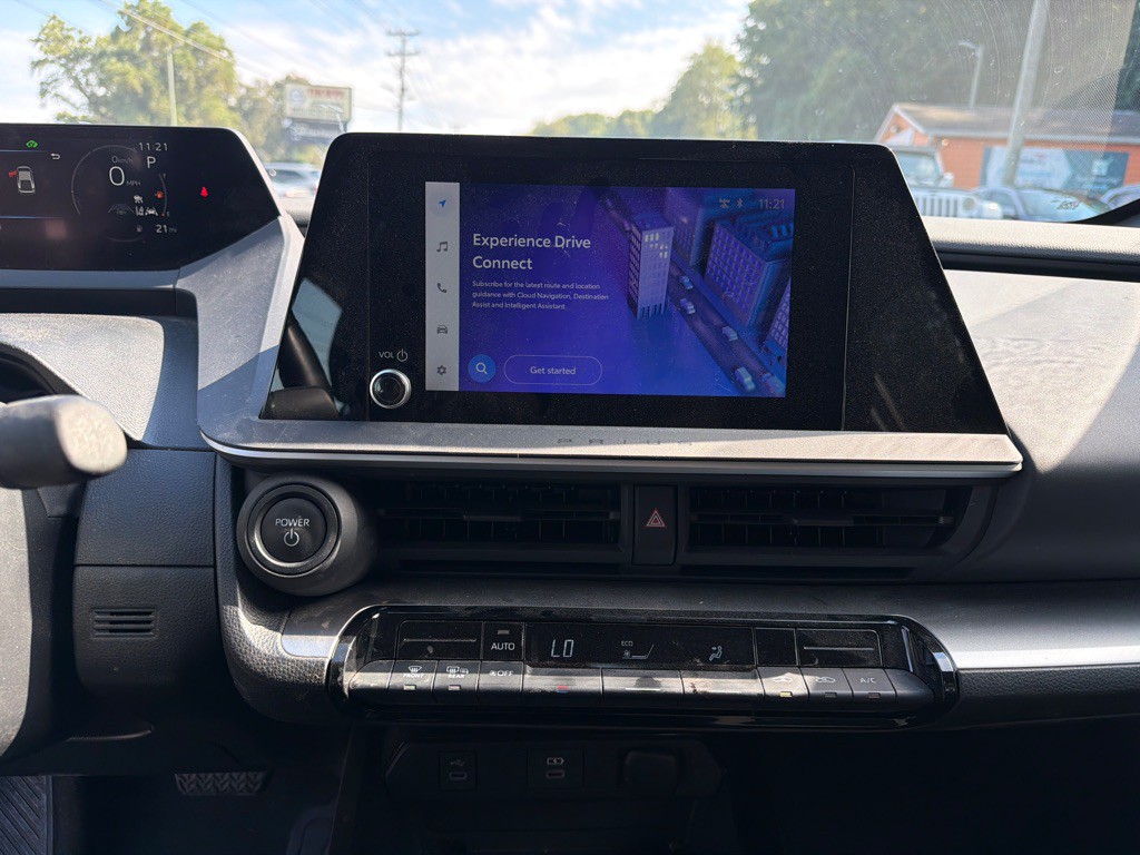 2025 Toyota Prius Image 17