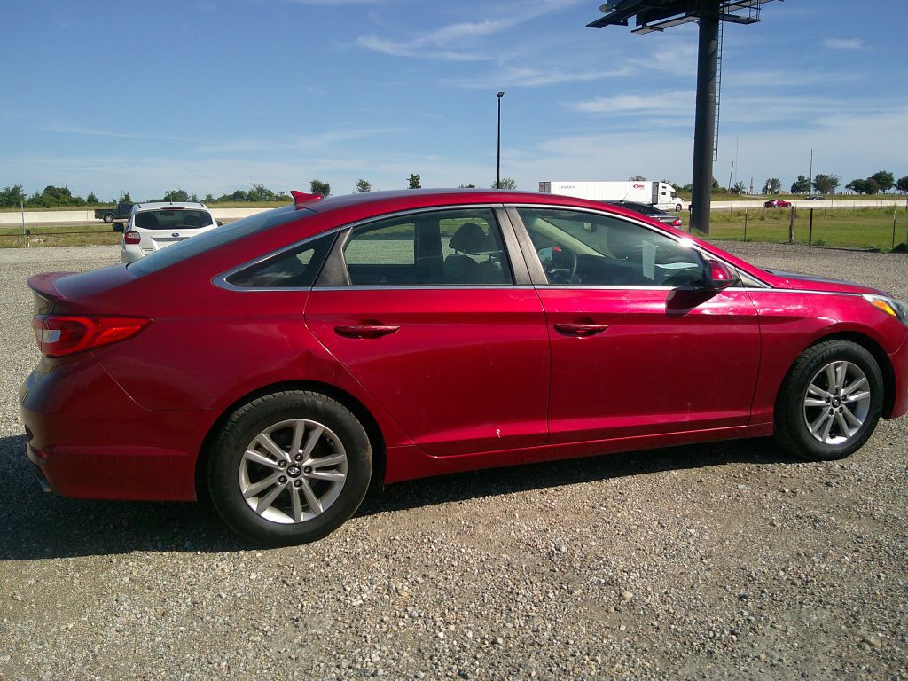 2016 Hyundai Sonata Image 3