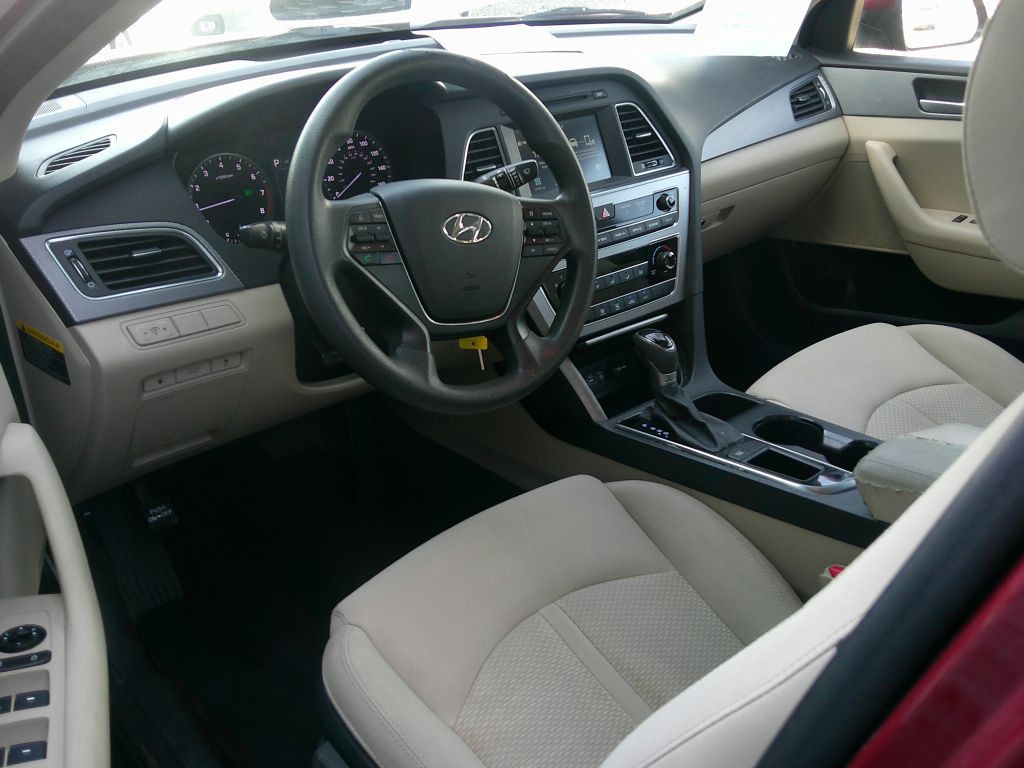 2016 Hyundai Sonata Image 6