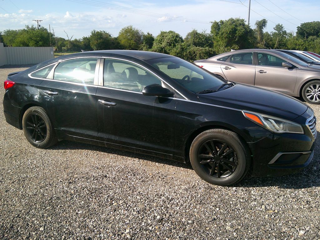 2016 Hyundai Sonata Image 3