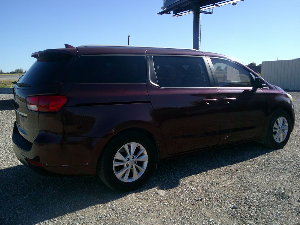 2016 Kia Sedona Image 3