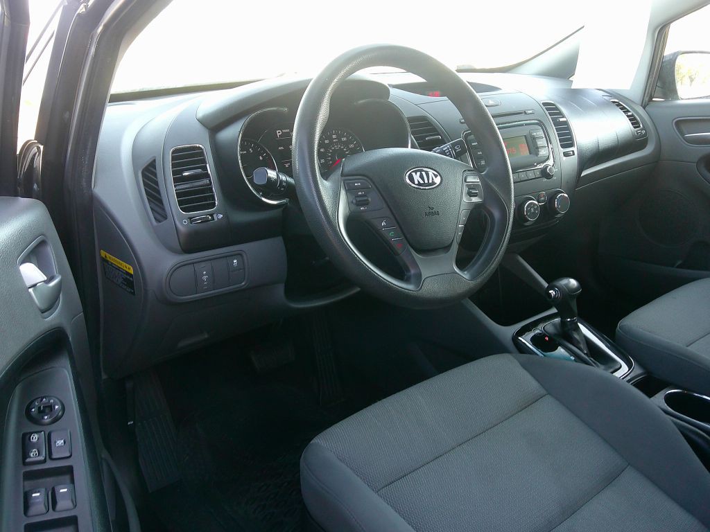 2017 Kia Forte Image 7