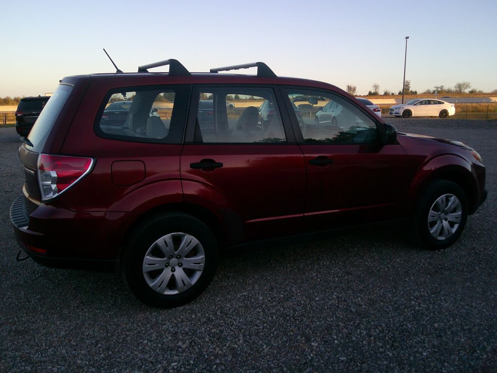 2010 Subaru Forester Image 3