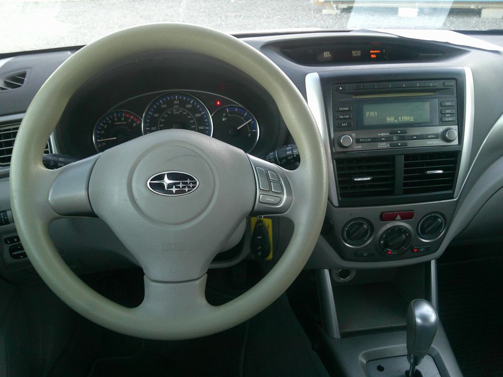 2010 Subaru Forester Image 6